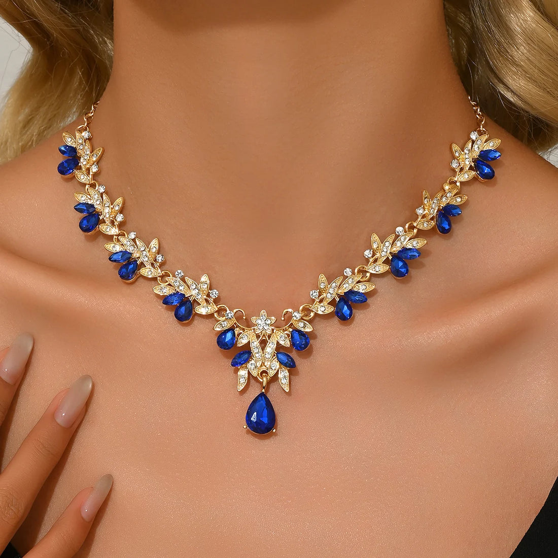 Zircon Water Drop Pendant Necklace